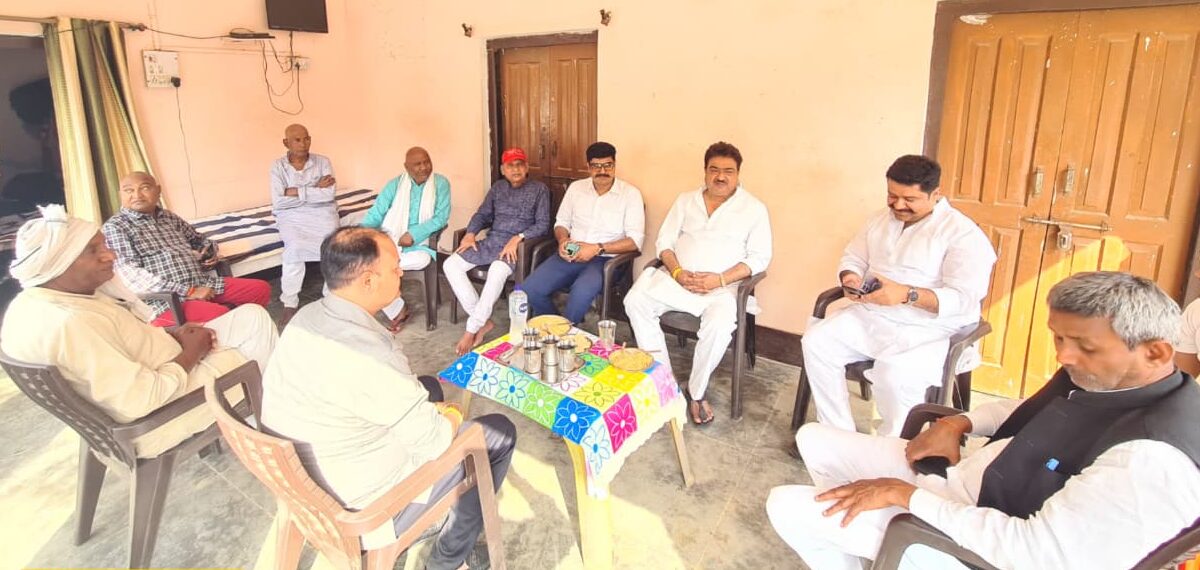 जीवेंद्र पाल के नाना के निधन पर शोक जताने पहुंचीं विभिन्न हस्तियां