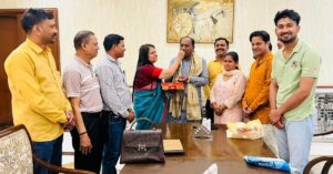 एड. नीरज पाल ने दी रामराव वड़कुटे को बधाई