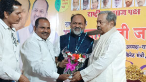 पालघर में महादेव जानकर का जन्मदिन धूमधाम से मनाया गया