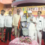 महादेव जानकर को जन्मदिन की शुभकामनाएं देने पहुंचे अनेक नेता