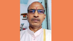 माणिक नगीना उछाला गया!