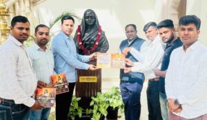 राज्यसभा सांसद रामराव वादकुटे से मिले गडरिया फोर्स सेवा समिति के पदाधिकारी