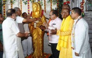 टिकरापारा में अहिल्याबाई की प्रतिमा स्थापित