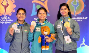 विश्व योगासन चैंपियनशिप में इंदौर की तीन बहनों डॉ. आरती पाल, सपना पाल और भावना पाल का कमाल, जीते स्वर्ण और रजत पदक