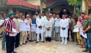 बरखा राम ने सहयोगियों संग कई क्षेत्रों में किया जनसम्पर्क
