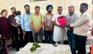 बरखा राम से मिली लुधियाना गडरिया समाज की टीम