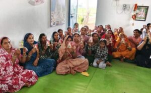 ग्राम पंचायत माठ में पुस्तकालय का शुभारंभ